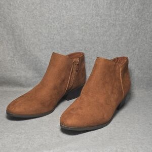 Style & Co. Wileyy Ankle Booties in Rust 9W
